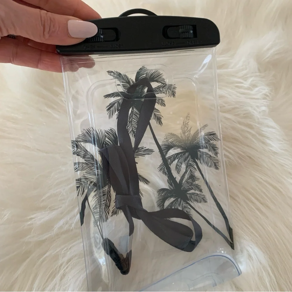 Urban Outfitters Waterproof Smartphone Bag -Black